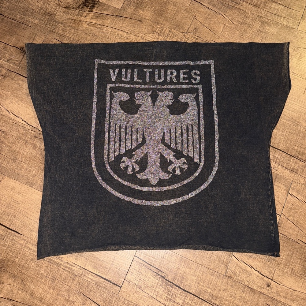Yeezy Black Vultures Short Sleeve Tee